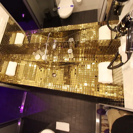 Plaza Design 4*