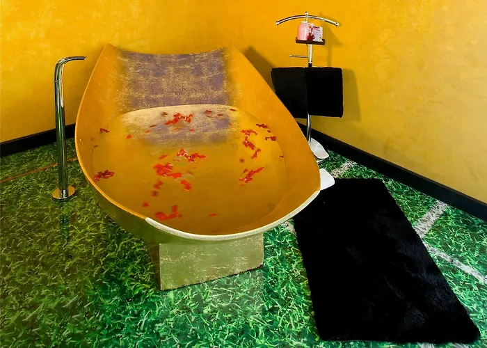 Plaza Design מלון 4*