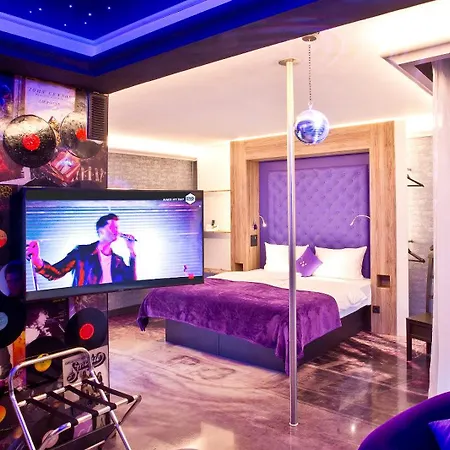 Hotel Plaza Design