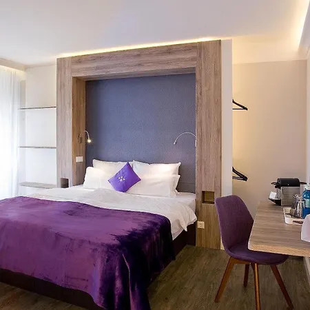 Hotel Plaza Design