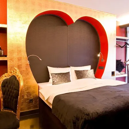 Plaza Design Hotel
