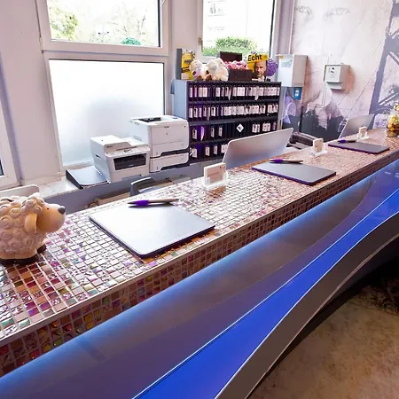 Plaza Design ホテル 4*