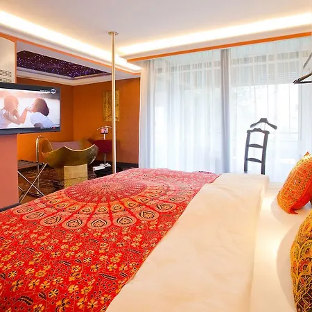 Hotel Plaza Design