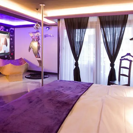 Plaza Design Hotel 4*