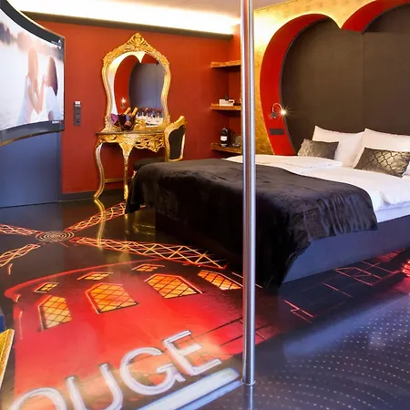 Hotel Plaza Design 4*