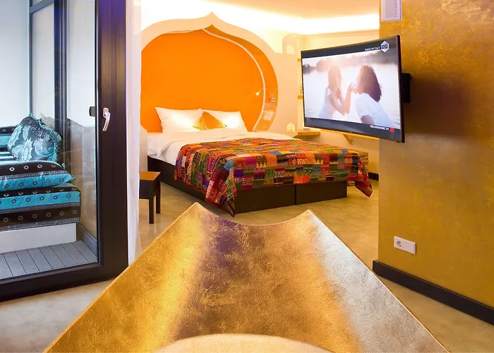 Hotel Plaza Design 4*